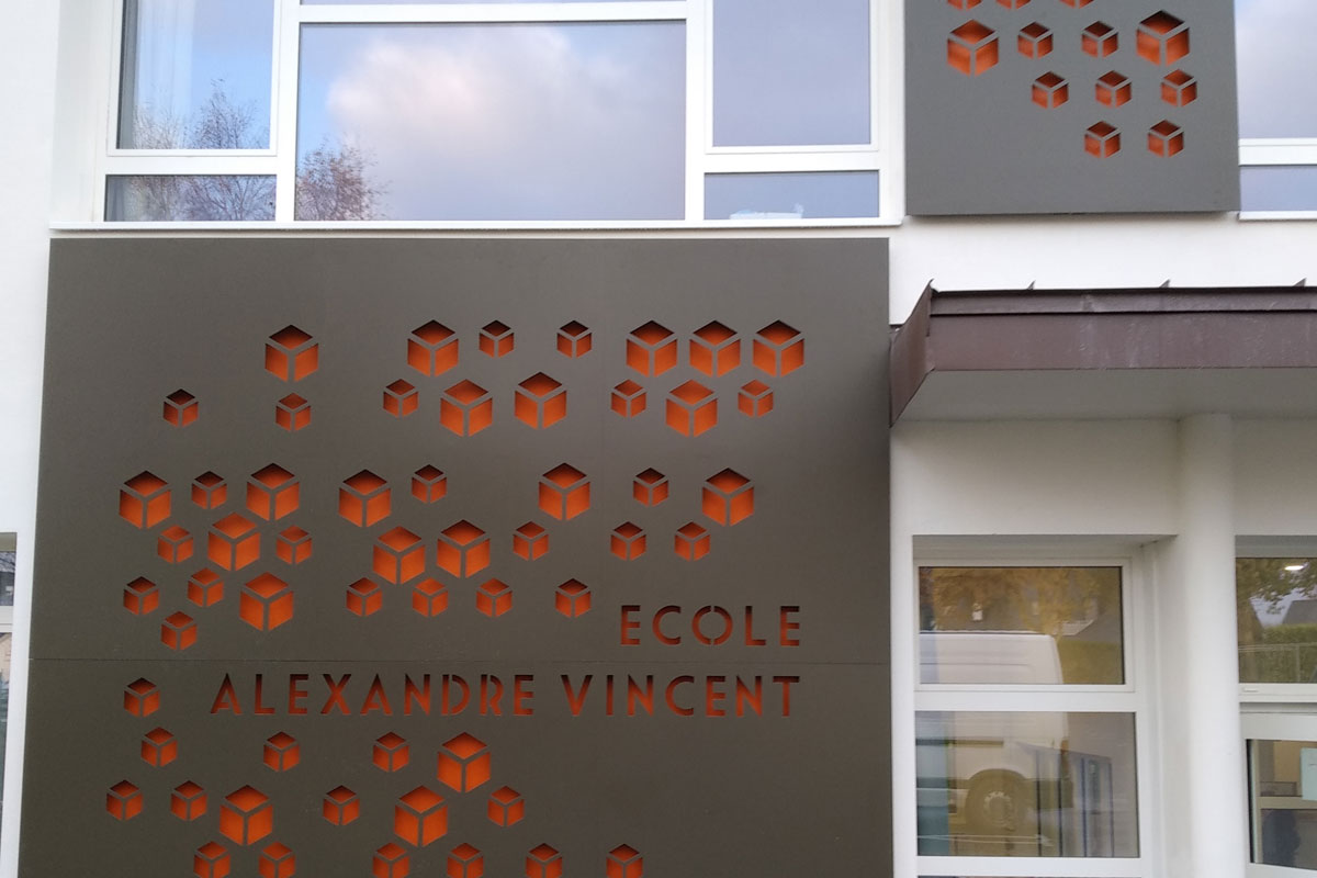 Vincent Bretéché Métal Concept façade école Saffré (44)